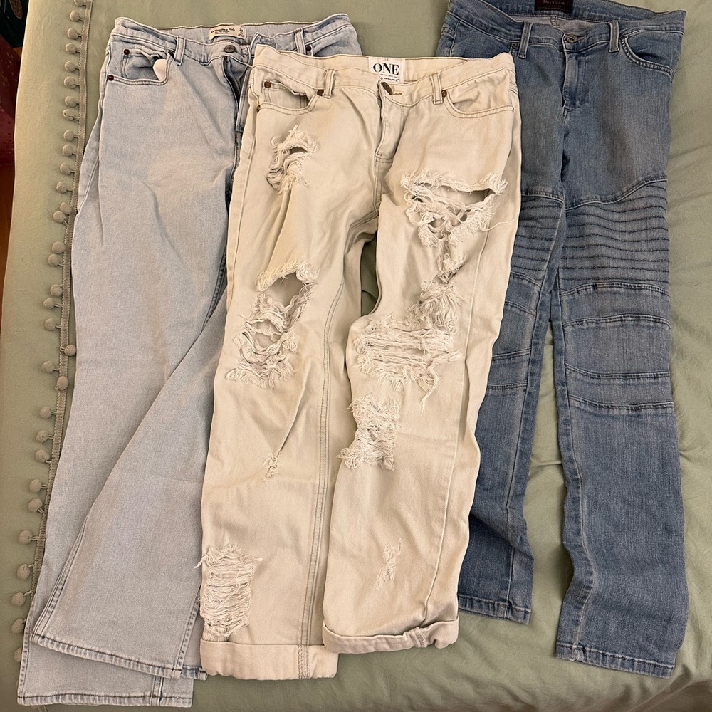 Abercrombie & Fitch Curves and Jeans Bundle